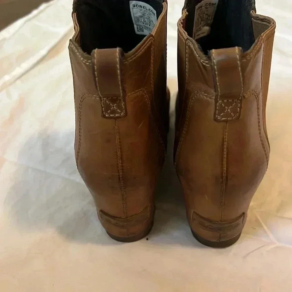 Sorel Womens Lea Wedge Booties in Elk Curry size 8.5